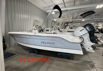 2026 Robalo R160 Alloy Gray/White  Boat